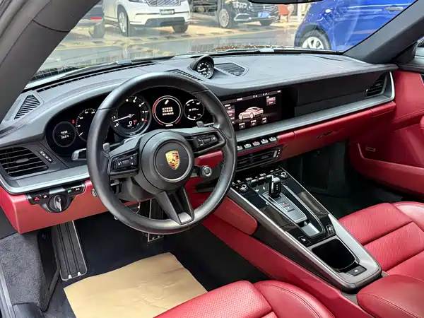 Porsche 911 2020