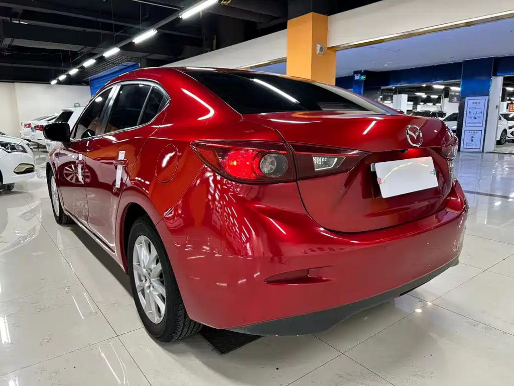 Mazda 3 Axela 2016 — фото 16