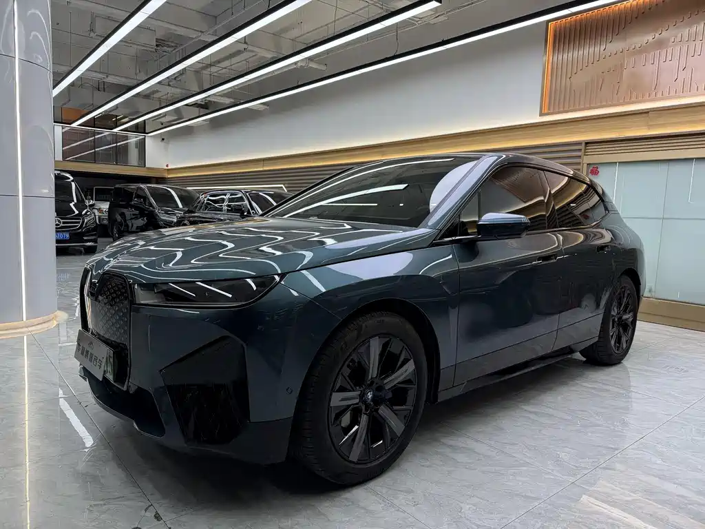 BMW iX 2023