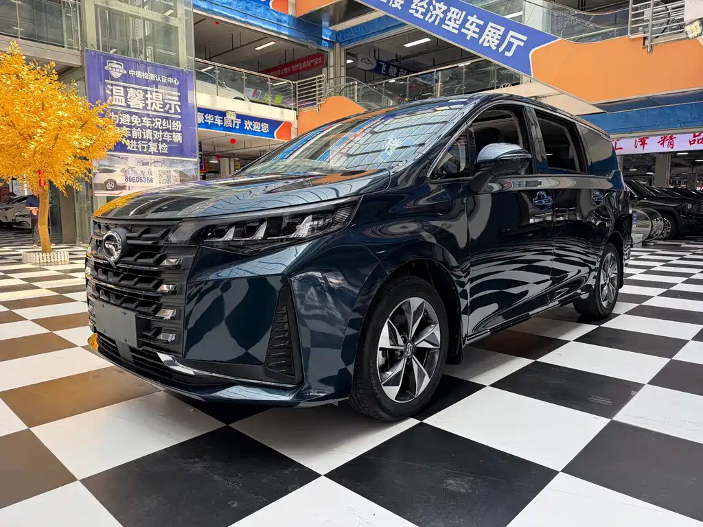 GAC Trumpchi M6 2022 — фото 1