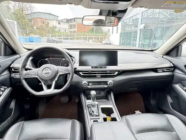 Nissan Teana 2023