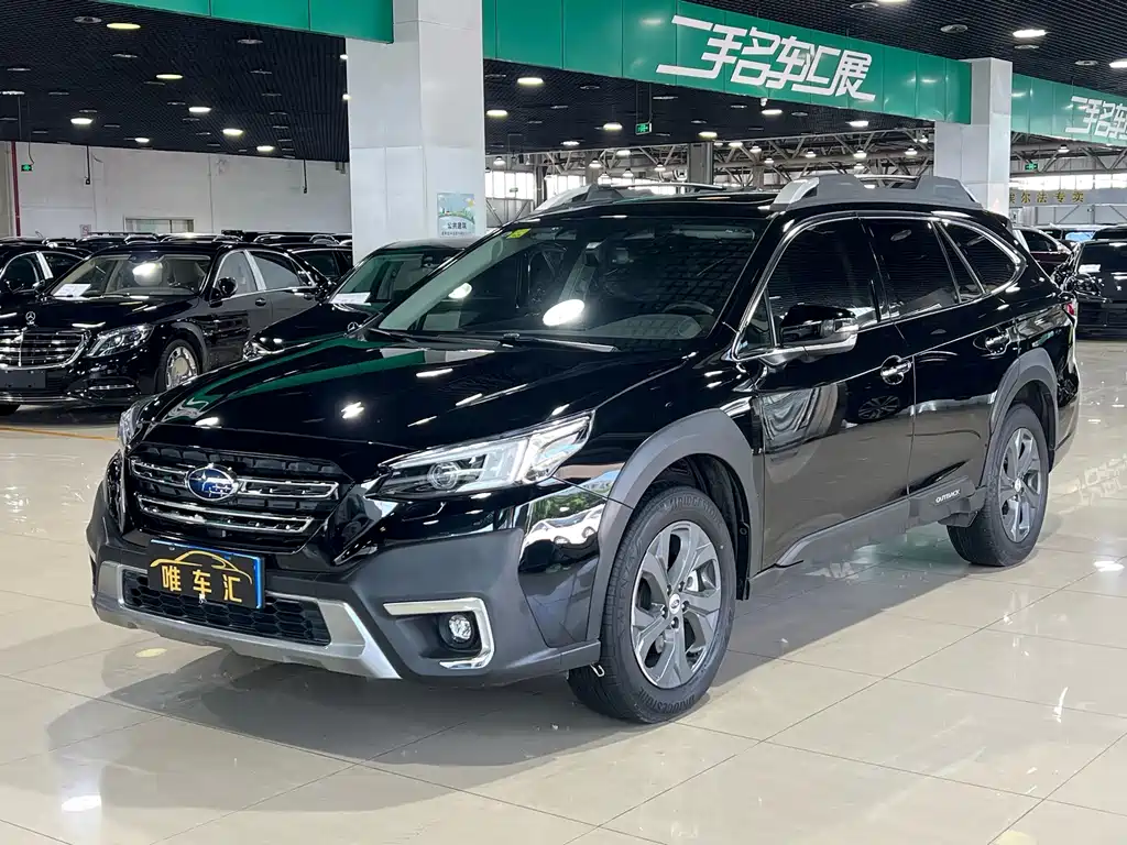 Subaru Outback 2022 — фото 1
