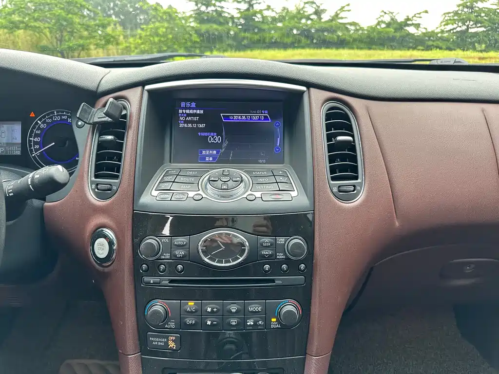 Infiniti QX50 2016 — фото 18