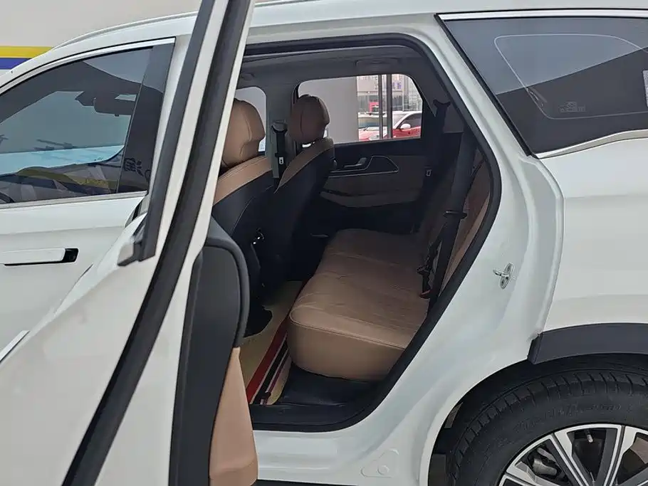 Chery Tiggo 8L 2024 — фото 11