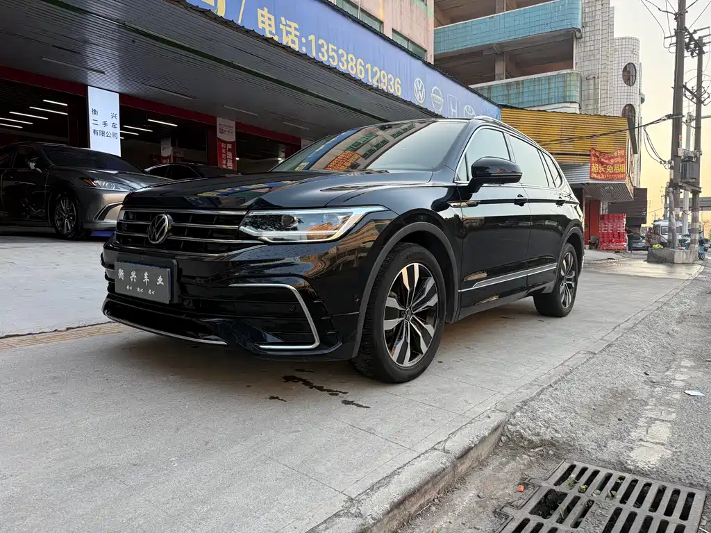 Volkswagen Tiguan L 2023