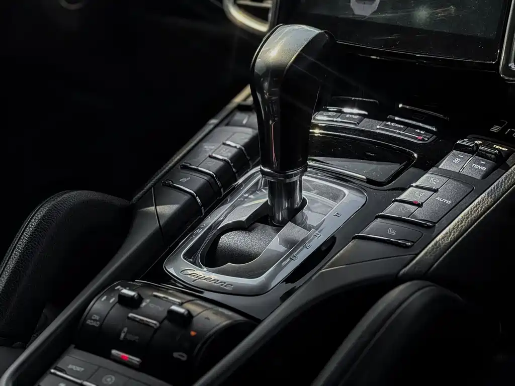 Porsche Cayenne 2014 — фото 15