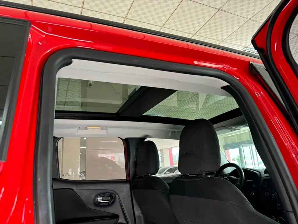 Jeep Freeman 2018 — фото 14