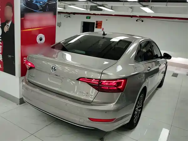 Volkswagen Sagitar 2021