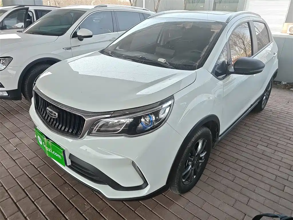 Geely Vision X3 2022 — фото 1