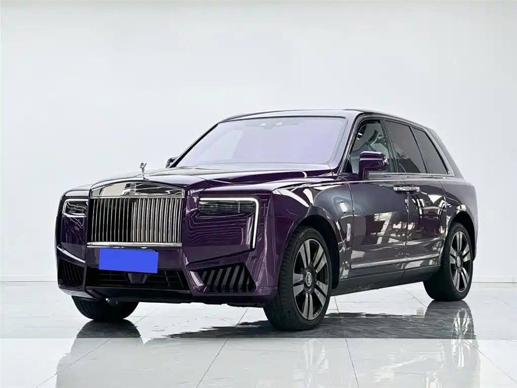 Rolls-Royce Cullinan 2023 — фото 1