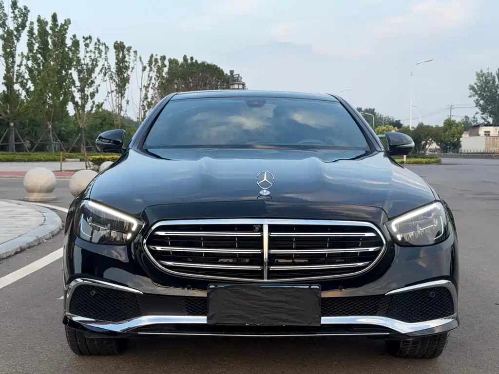 Mercedes-Benz E-Class 2022 — фото 2