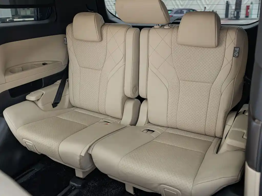 Toyota Alphard 2024 — фото 23