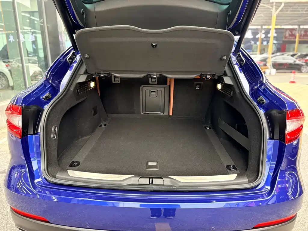 Maserati Levante 2021 — фото 15