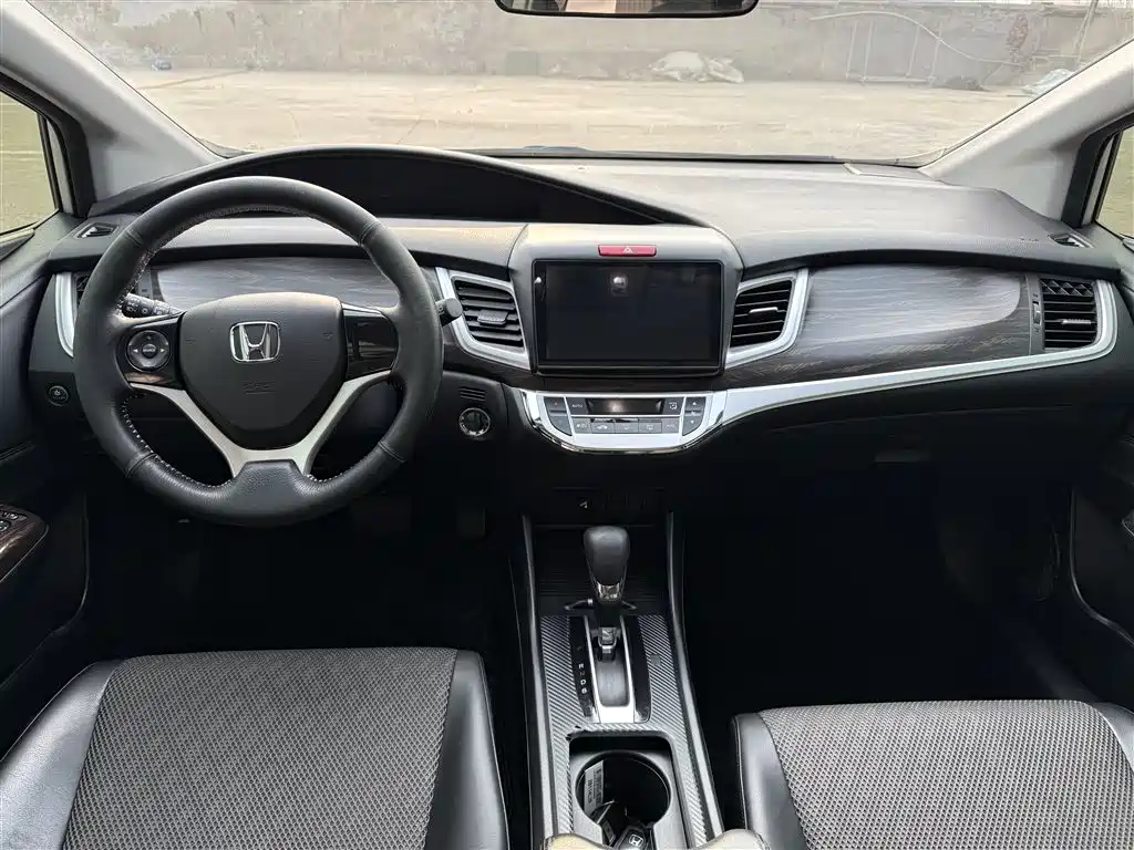Honda Jade 2019 — фото 22