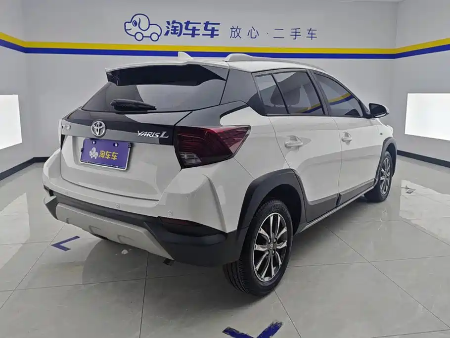 Toyota Yaris L 2020 — фото 3