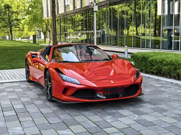 Ferrari F8 2020
