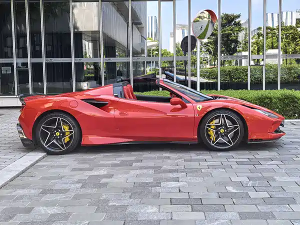 Ferrari F8 2020