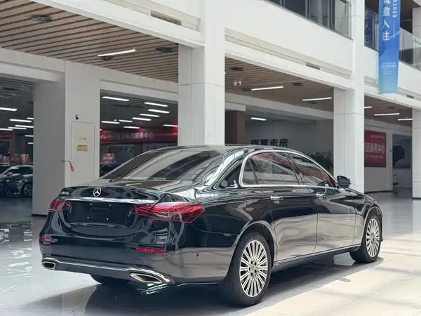 Mercedes-Benz E-Class 2023