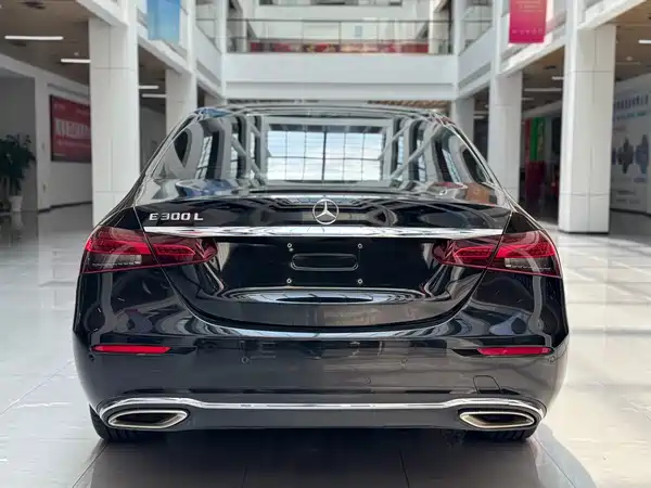 Mercedes-Benz E-Class 2023