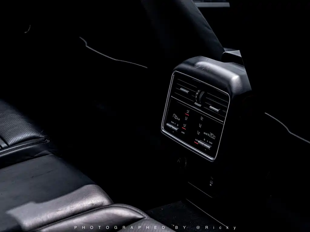 Porsche Cayenne 2021 — фото 12