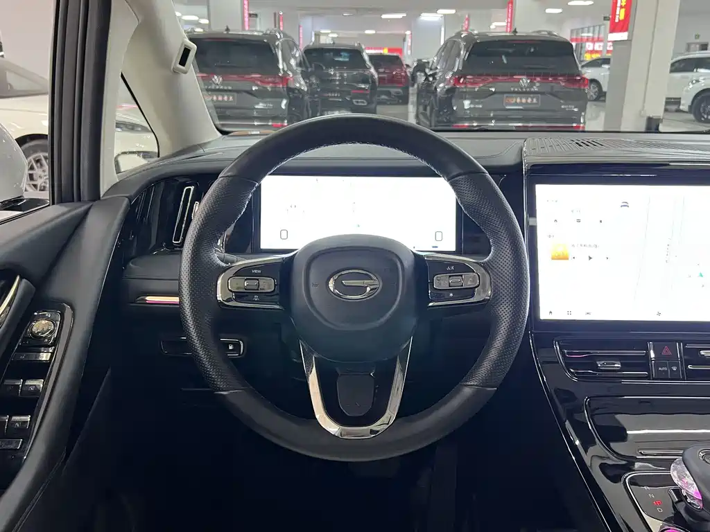 GAC Trumpchi E9 2023 — фото 17
