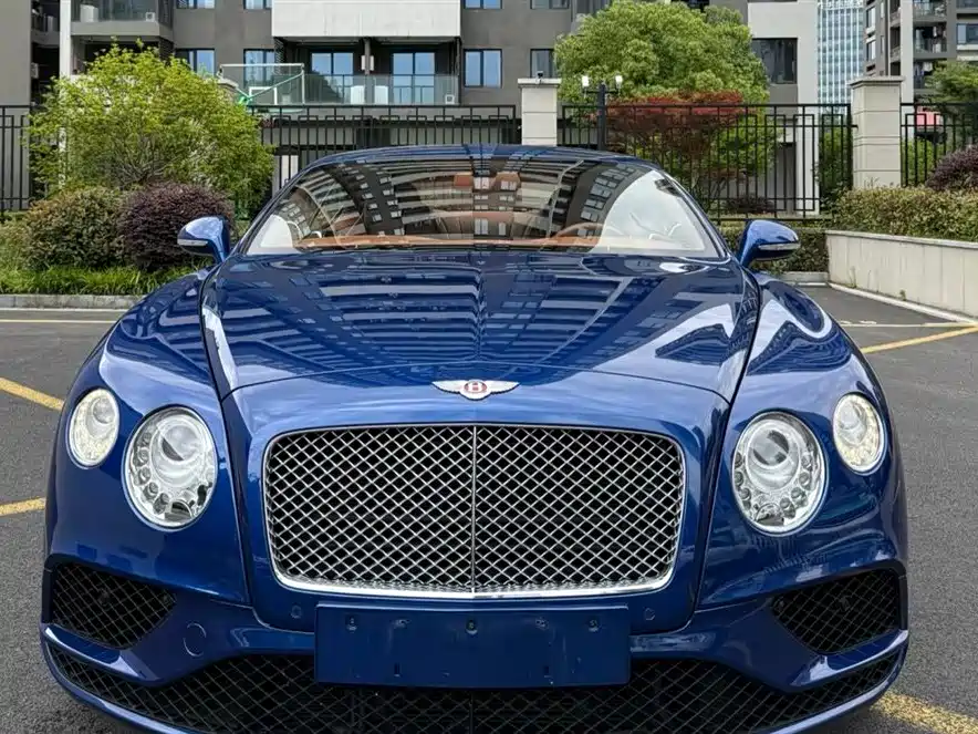 Bentley Continental 2018 — фото 1