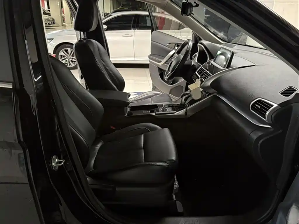 Mitsubishi Eclipse Cross 2019 — фото 21