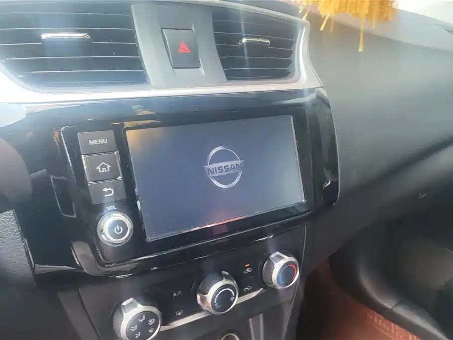 Nissan Sylphy 2020 — фото 13