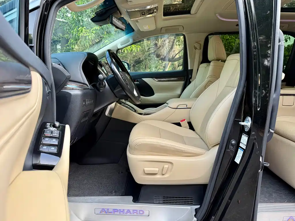 Toyota Alphard 2021 — фото 5