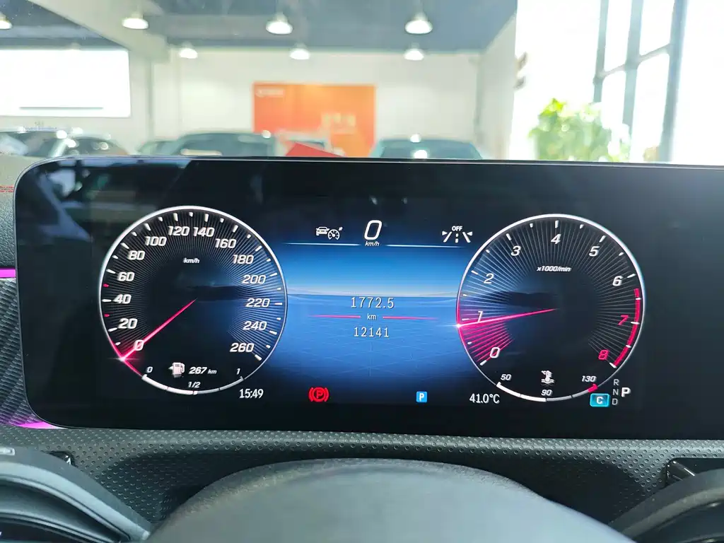 Mercedes-Benz A-Class 2023 — фото 11