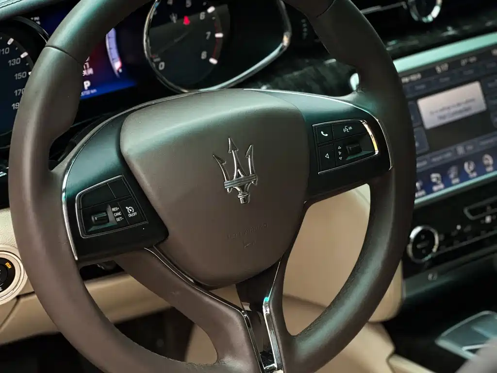 Maserati Quattroporte 2014 — фото 4