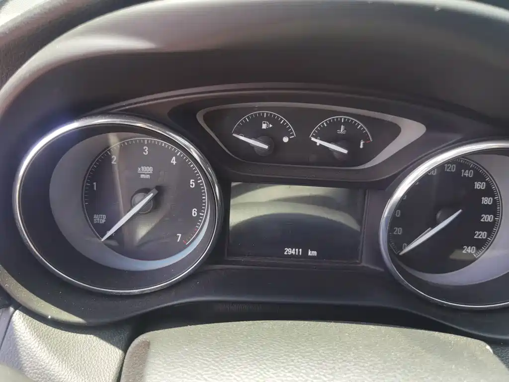 Buick Envision Plus 2015 — фото 6