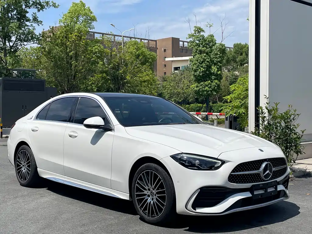 Mercedes-Benz C-Class 2023