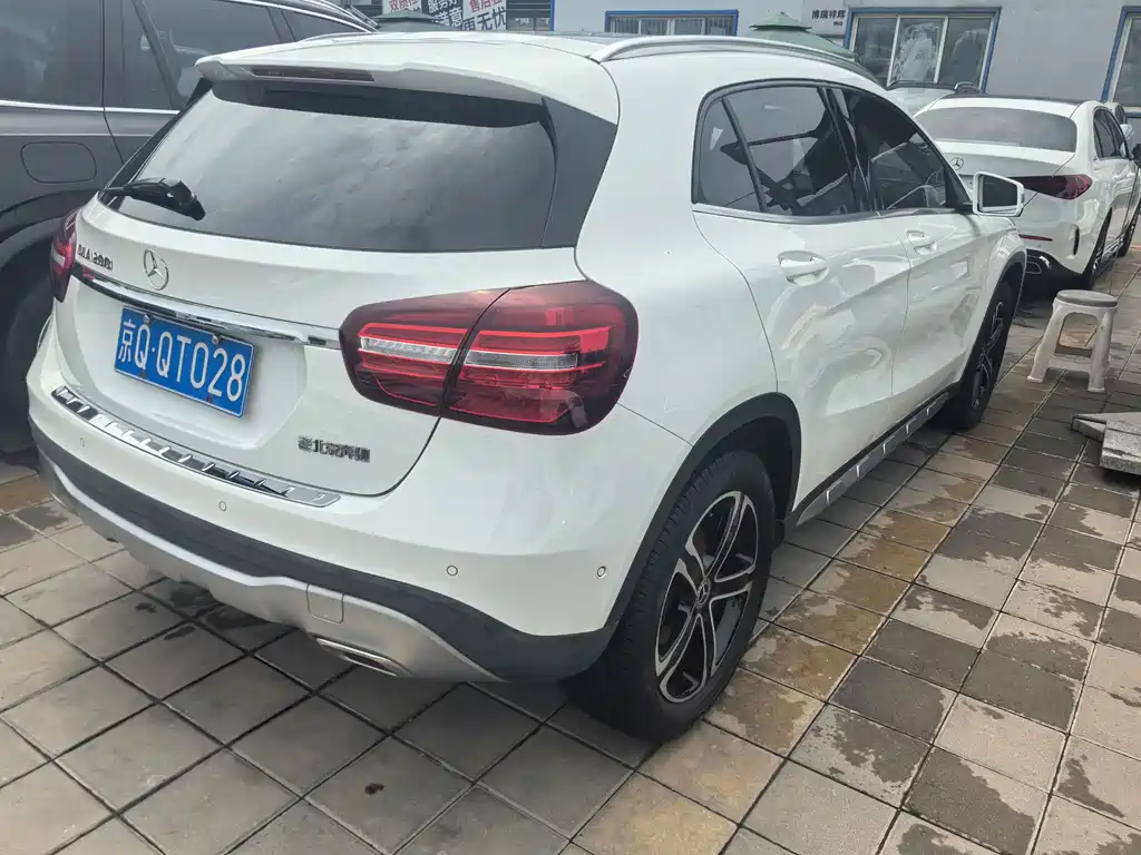 Mercedes-Benz GLA 2019