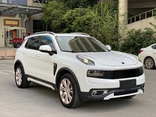 Lynk & Co 01 2018
