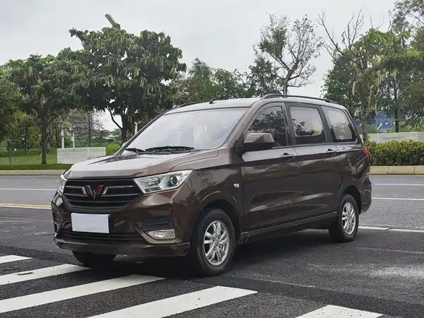 Wuling Hongguang 2019