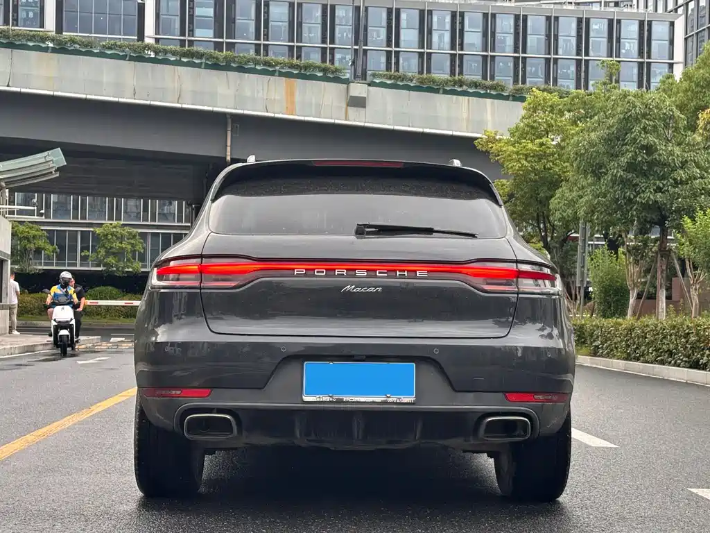Porsche Macan 2019 — фото 5