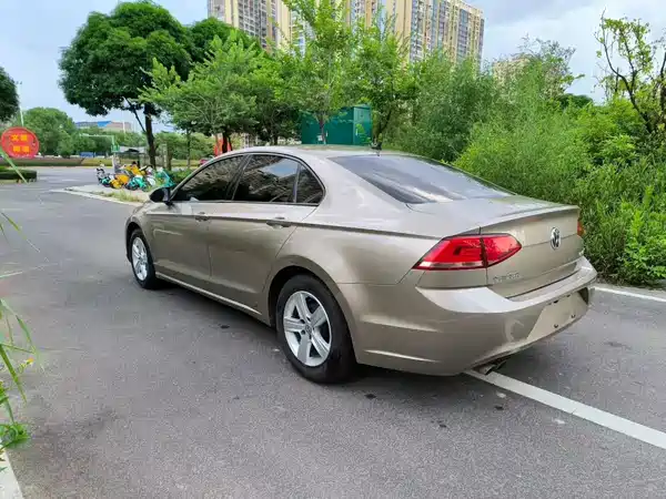 Volkswagen Lamando 2015