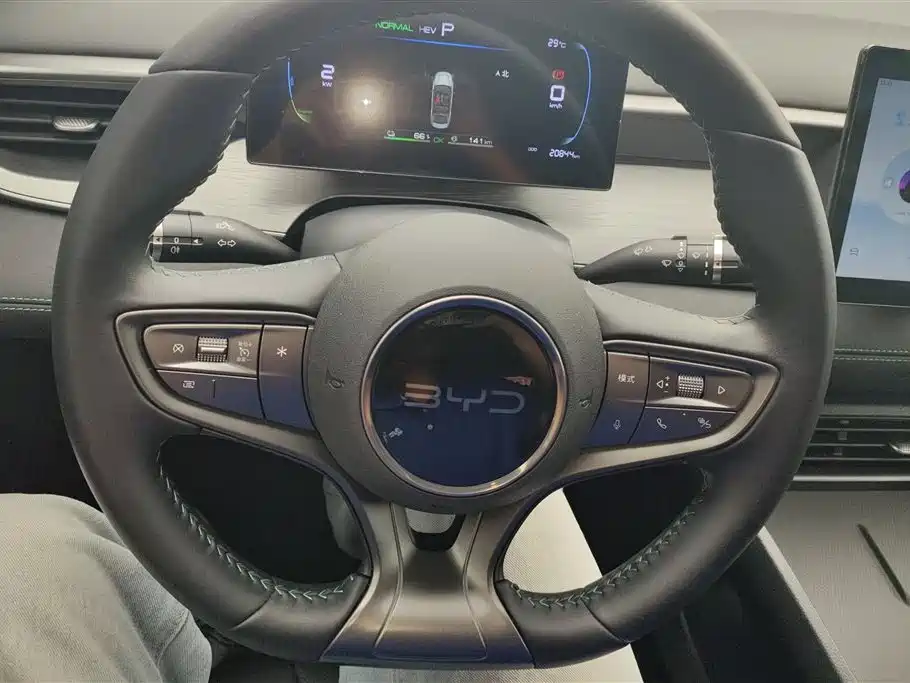 BYD Seal 05 DM-i 2025 — фото 15
