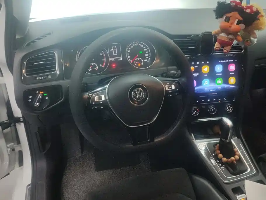 Volkswagen Golf 2018 — фото 15