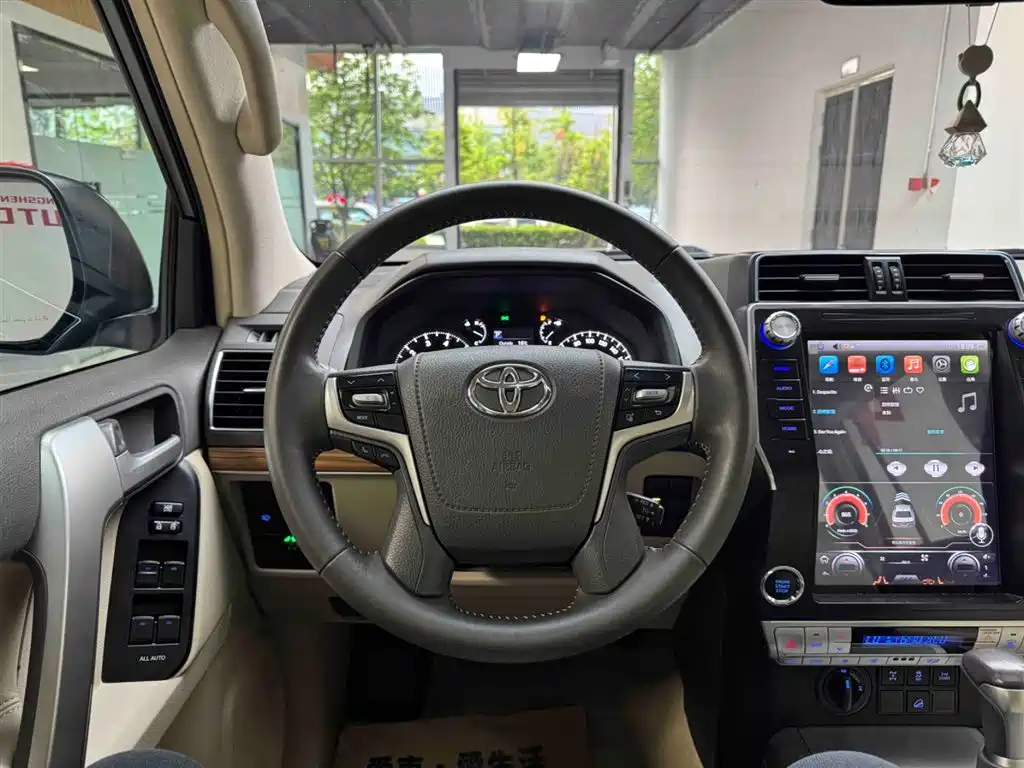 Toyota Prado 2019 — фото 5