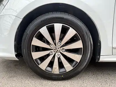 Volkswagen Sagitar 2018