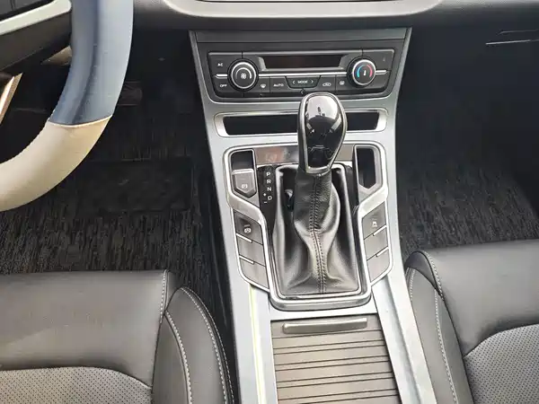 Geely Emgrand 2020