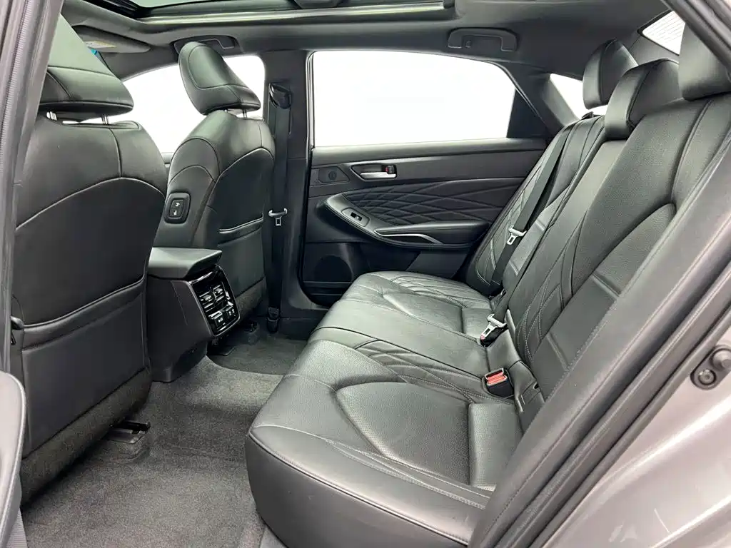 Toyota Avalon 2019 — фото 15