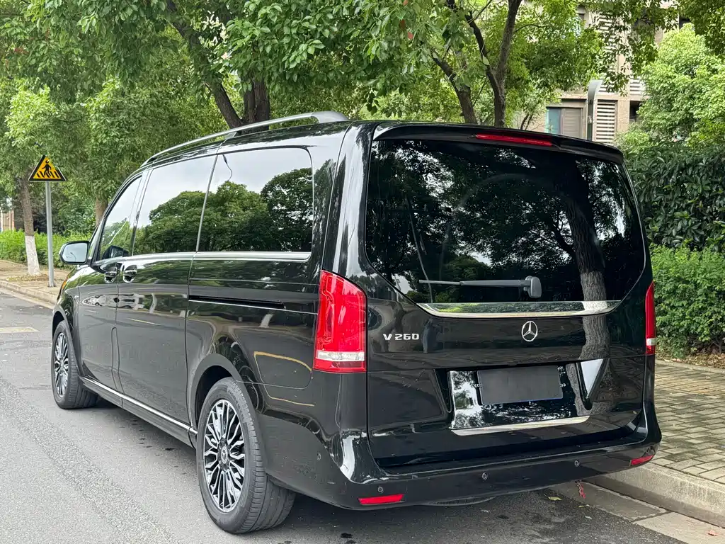 Mercedes-Benz V-Class 2019 — фото 4