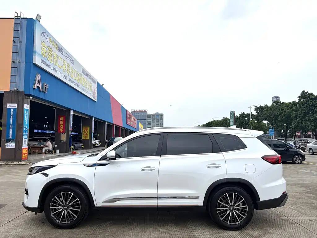 Chery Tiggo 8 PRO 2023 — фото 7