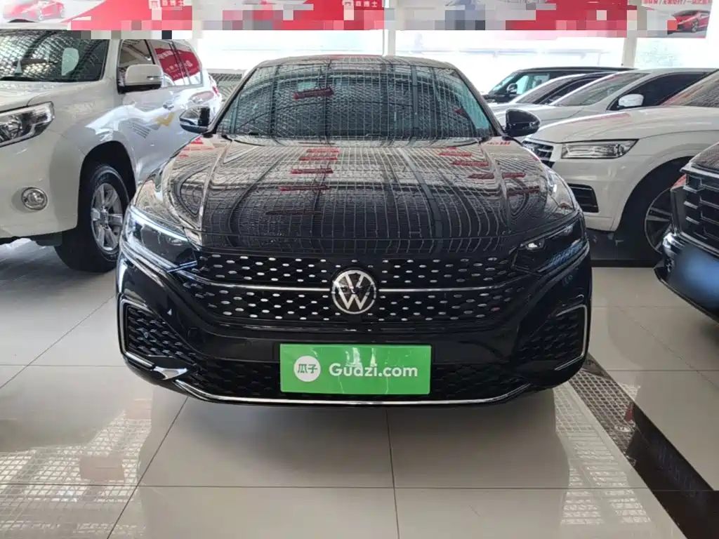 Volkswagen Passat 2025