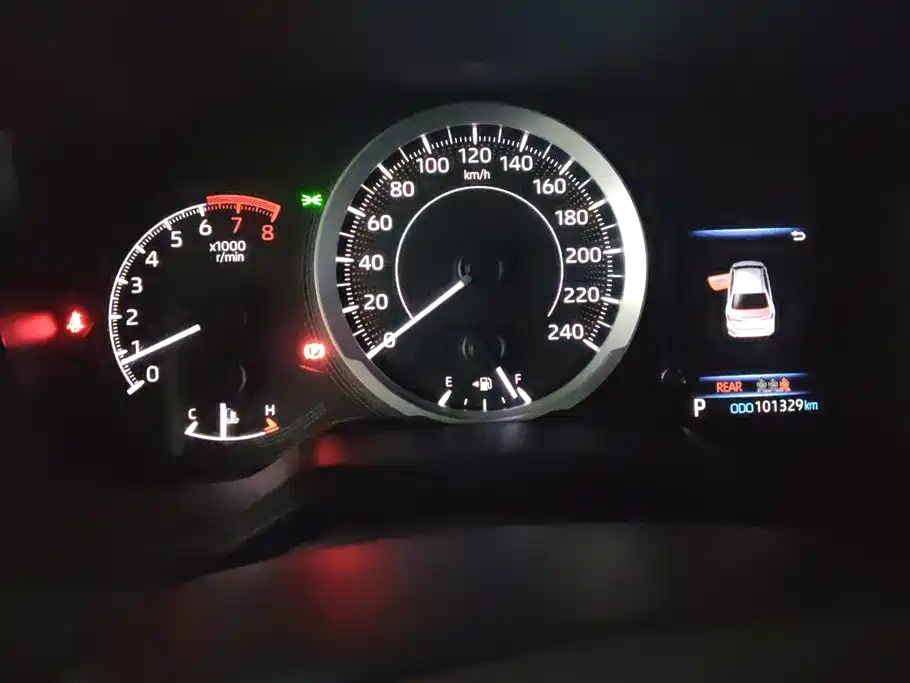 Toyota Corolla 2019 — фото 14