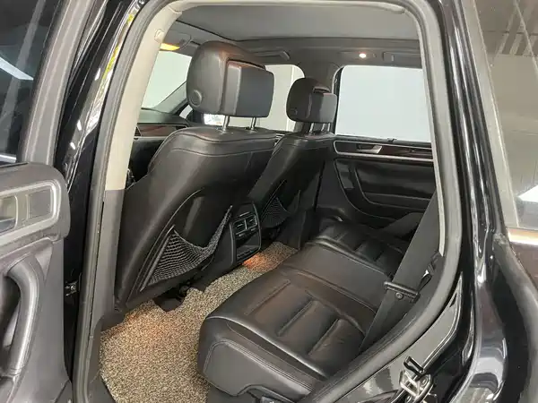 Volkswagen Touareg 2015