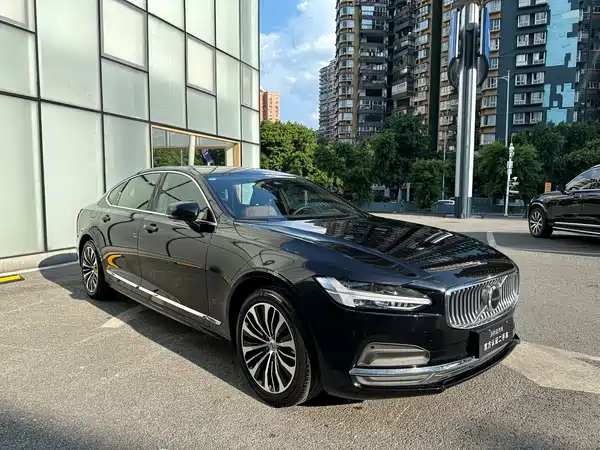 Volvo S90 2024